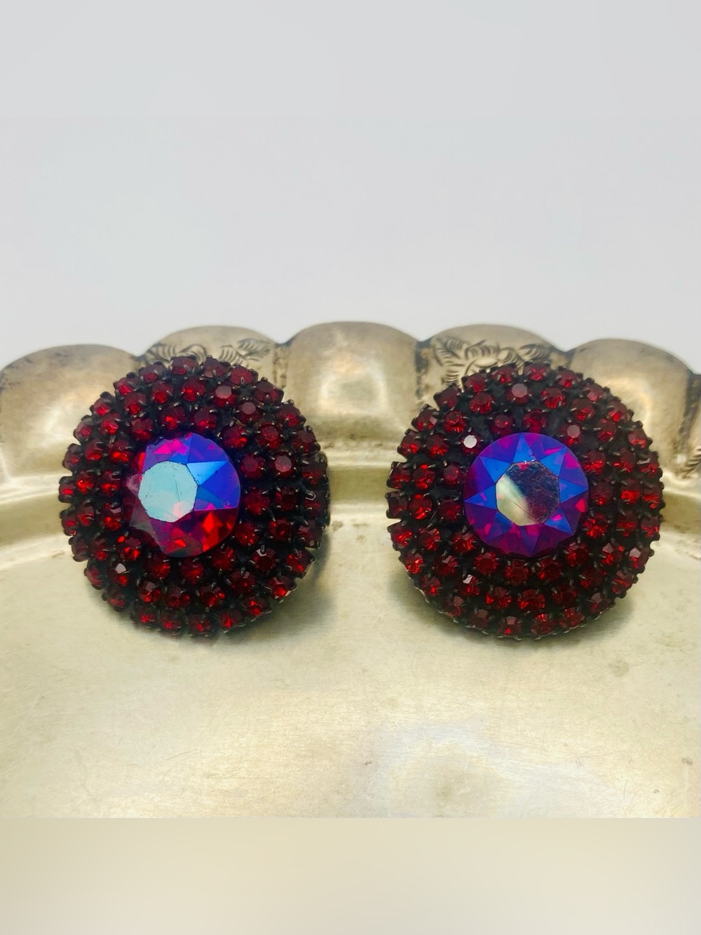 Rare Vintage WEISS Red Rhinestone Triple Halo AB Clip-On Earrings - Picture 3 of 8